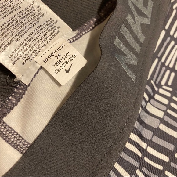 Grey Patterned Nike Pro Capris - Picture 3 of 3